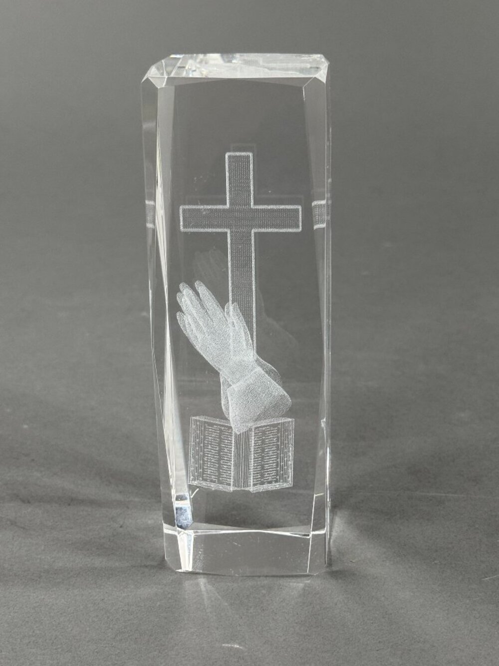 Vintage 3D Laser Etched Crystal Glass Paperweight Praying Hands Cross Bible